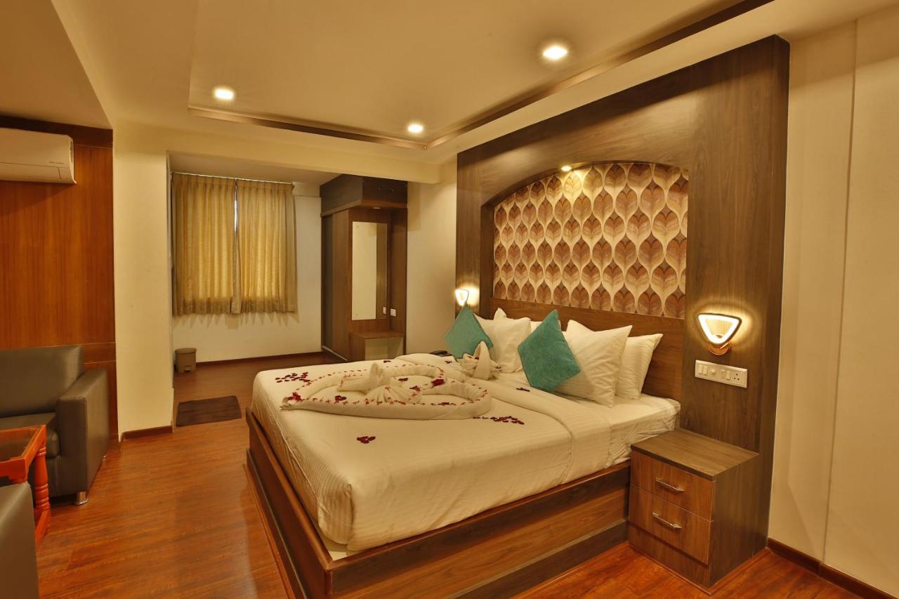 Hotel Ramtel Inn มทุราย ภายนอก รูปภาพ