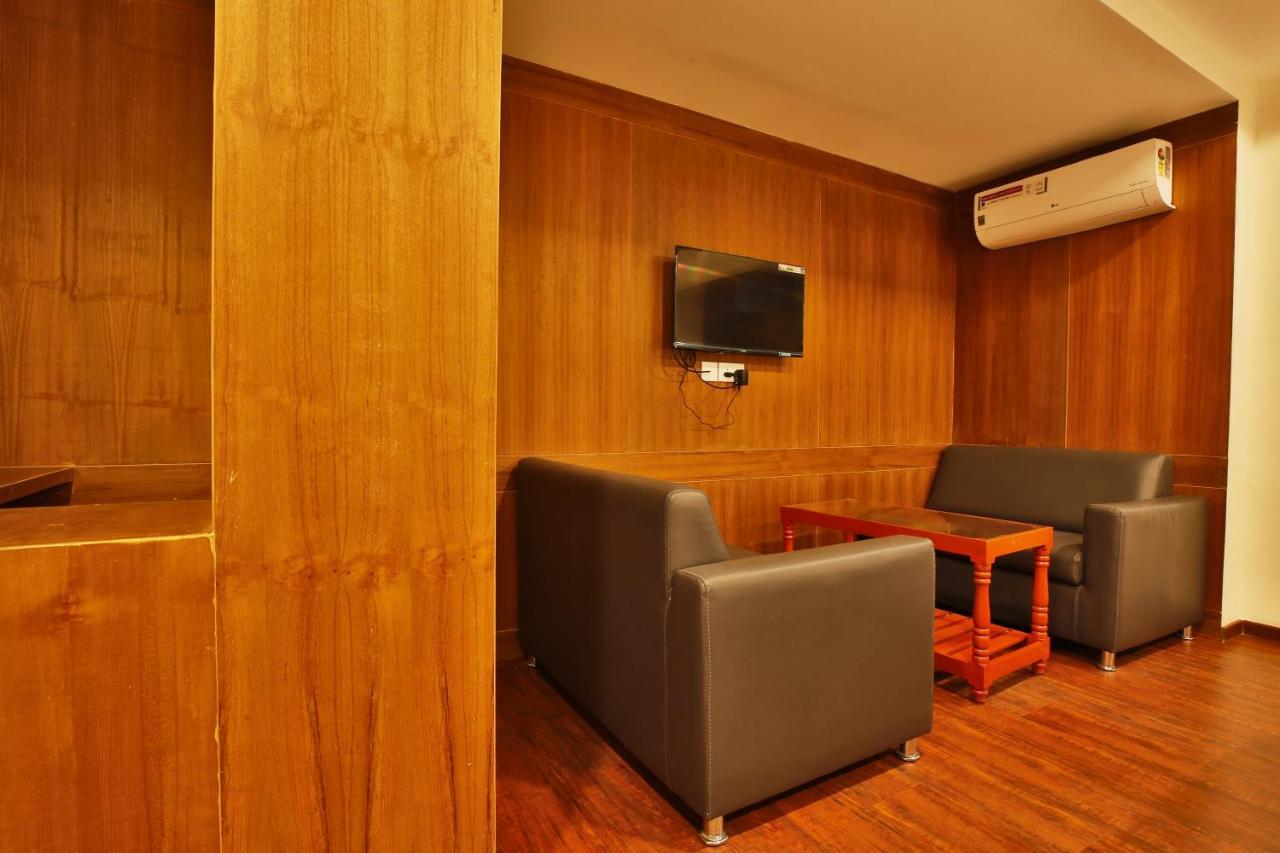 Hotel Ramtel Inn มทุราย ภายนอก รูปภาพ