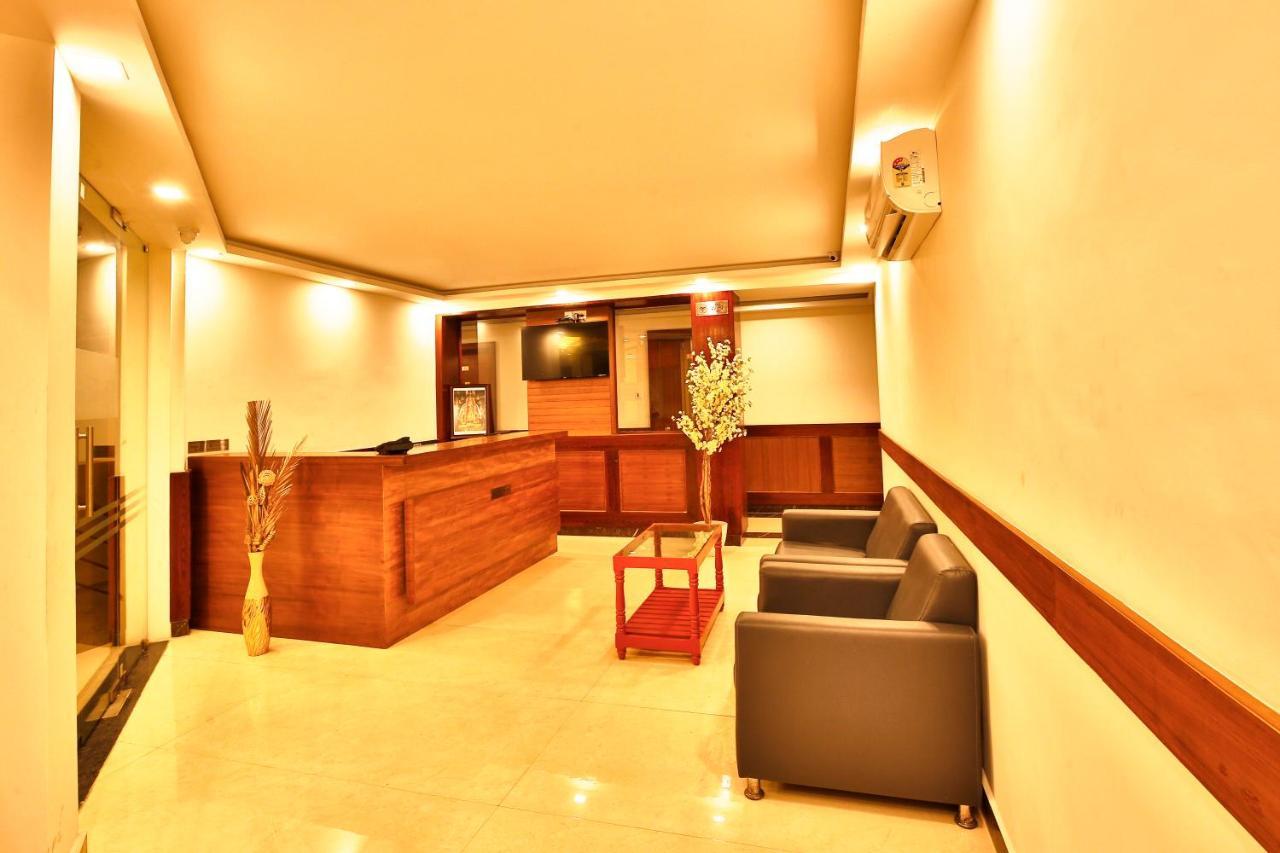 Hotel Ramtel Inn มทุราย ภายนอก รูปภาพ