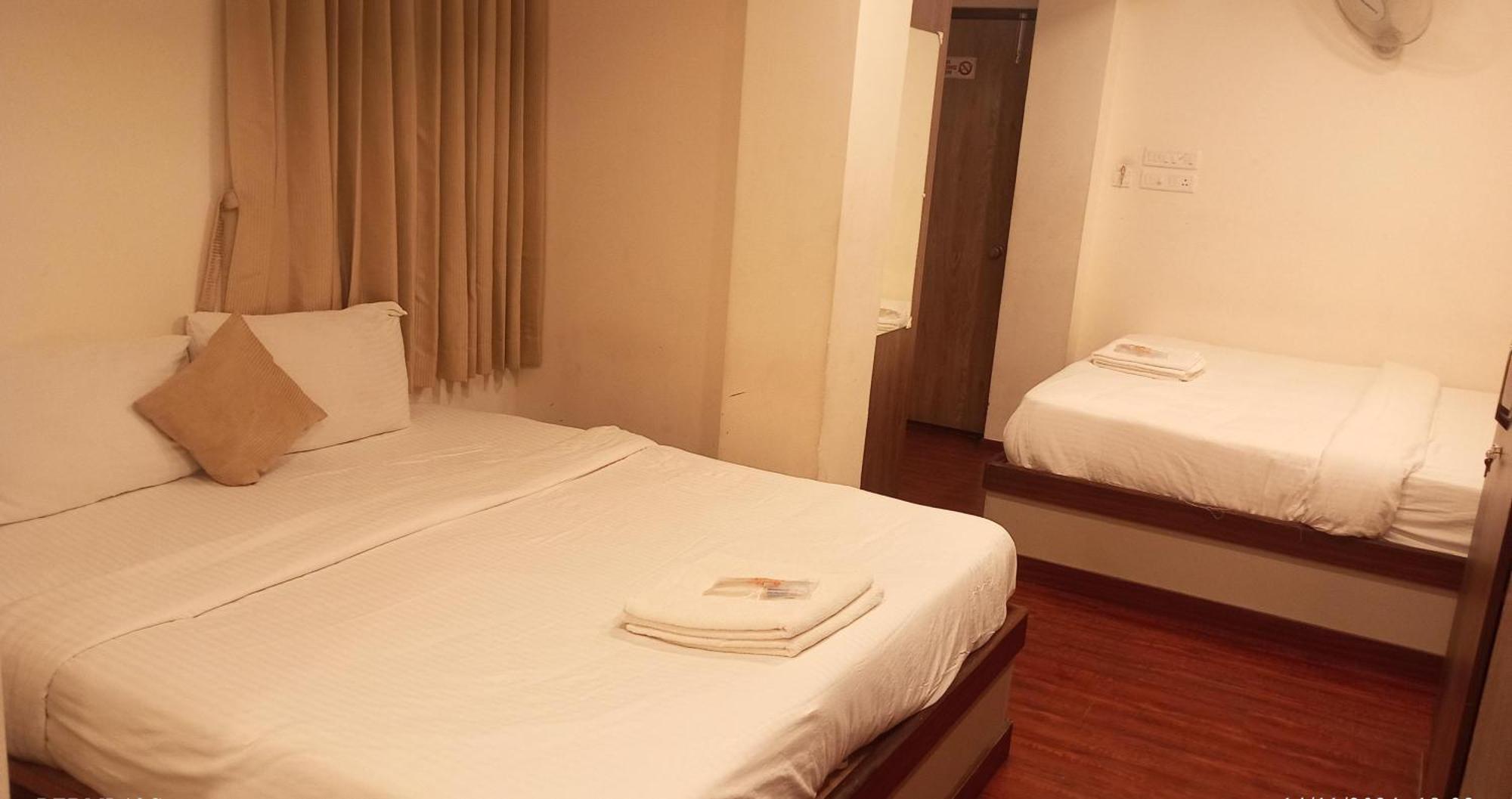 Hotel Ramtel Inn มทุราย ภายนอก รูปภาพ