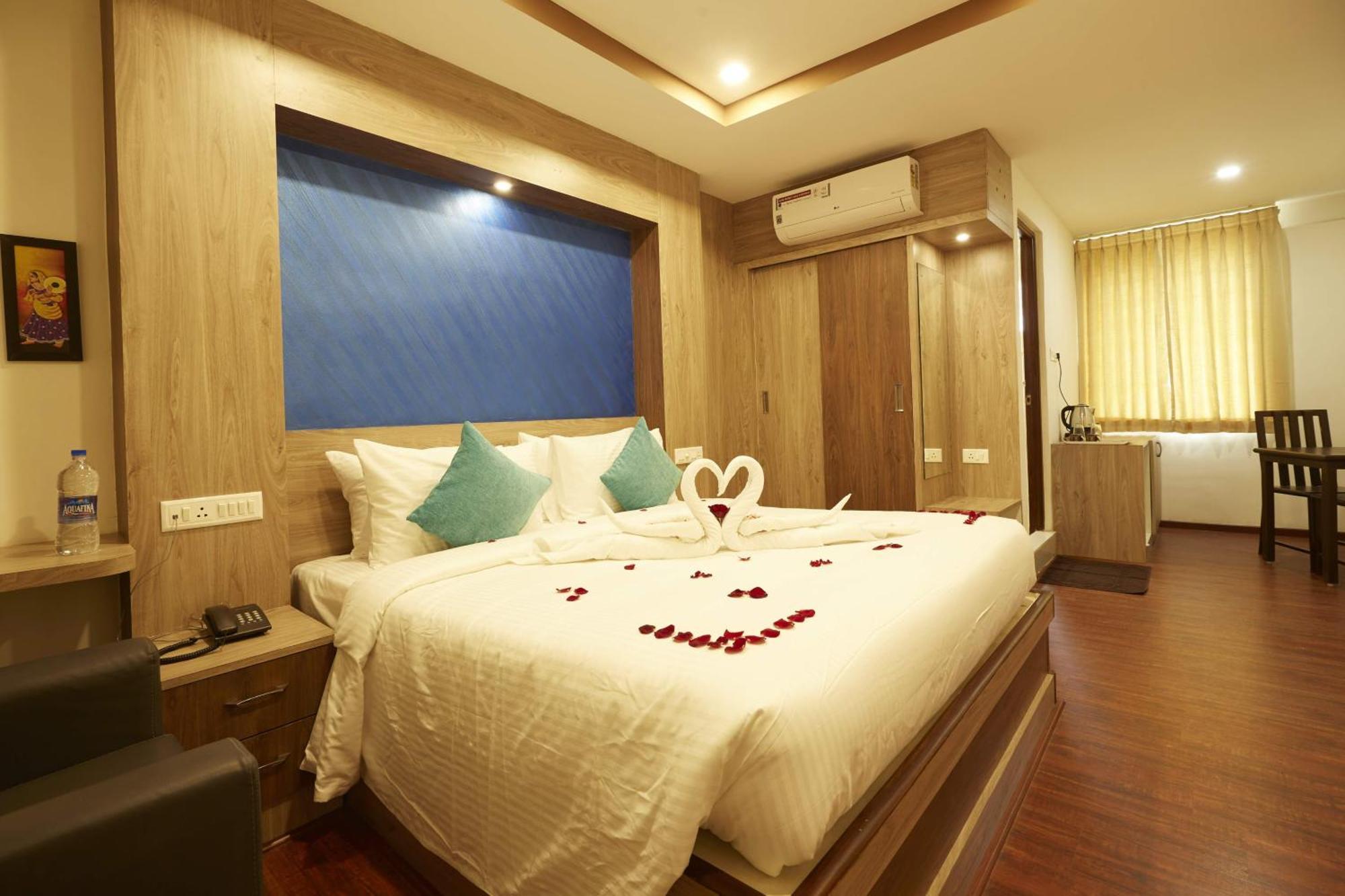 Hotel Ramtel Inn มทุราย ภายนอก รูปภาพ